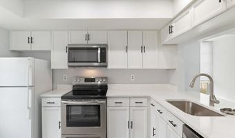 2403 S WALTER REED Dr S, Arlington, VA 22206