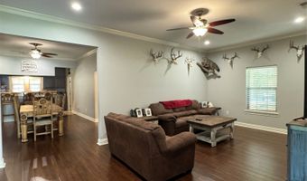 510 N Friou St, Alvarado, TX 76009