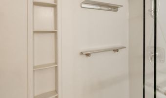 1805 CRYSTAL Dr 1102S, Arlington, VA 22202