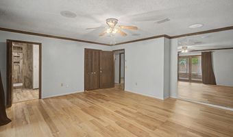 2186 Atkinson Rd, Biloxi, MS 39531