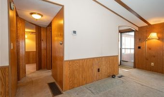 21 Golden Pond, Akron, NY 14001