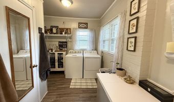2901 Bethune Rd, Bethune, SC 29009