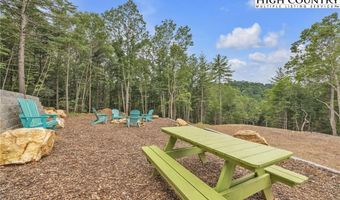 3681 Mulatto Mountain Rd, Fleetwood, NC 28626
