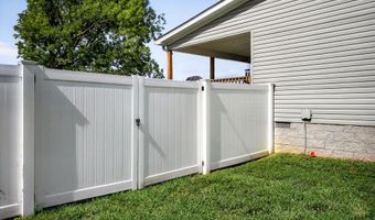 100 Reece Rd, Baxter, TN 38544