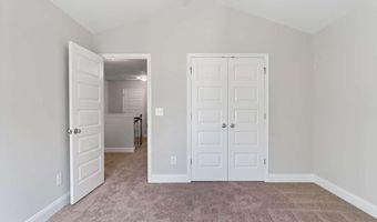 7344 Rocklin Ln, Flowery Branch, GA 30542