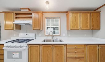 704 Hidden River Dr, Adrian, MI 49221