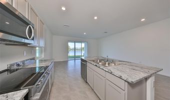 379 MANGROVE SHADE Cir, Apollo Beach, FL 33572