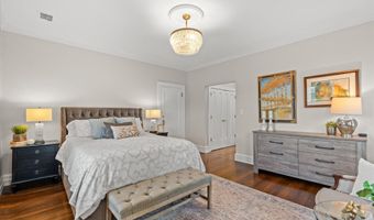 3825 INGOMAR St NW, Washington, DC 20015
