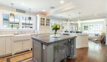 34 Island View Ave, Branford, CT 06405