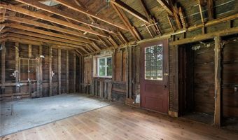 533 Scituate Ave, Cranston, RI 02921