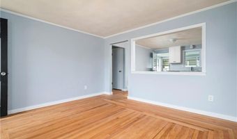 30 Stanley St, Pawtucket, RI 02861