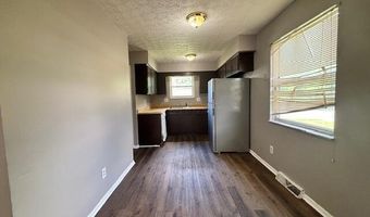 2621 Woodsedge Rd, Columbus, OH 43224