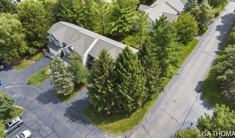 624 Abbey Mill Dr SE 11, Ada, MI 49301