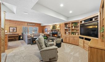709 NE Georgetown Ct, Ankeny, IA 50021