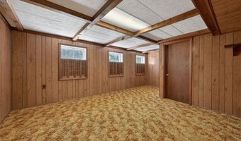 6 Helmsdale Ct, Ballwin, MO 63011