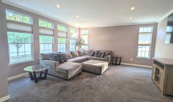 60 LAMP POST Dr, Barnegat, NJ 08005