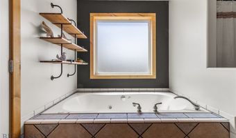 531 W River Rock Rd, Belgrade, MT 59714