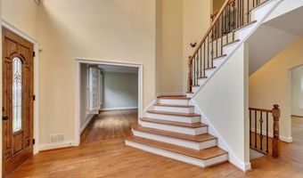 5035 Towne Lk, Woodstock, GA 30189