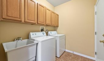16 Christie Ct 16, Algonquin, IL 60102