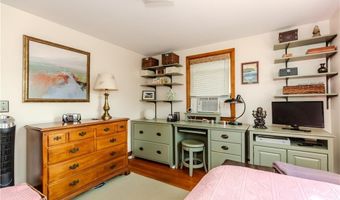 19 Longue Vue Ave, North Providence, RI 02904