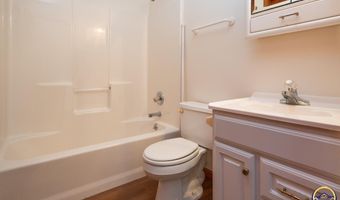 13827 SW 81st St, Auburn, KS 66402