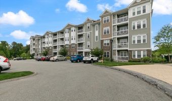 1 Francis Dr 211, Andover, MA 01810