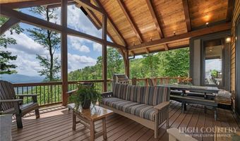 6 Valley Watch Ct, Banner Elk, NC 28604