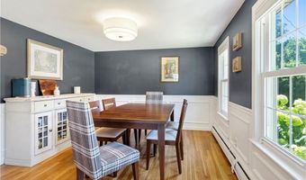 111 Juniper Dr, North Kingstown, RI 02852