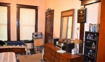320 N Fourth St, Albion, IL 62806
