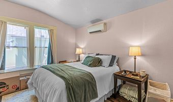 155 Central Ave, Ashland, OR 97520