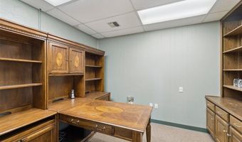 7505 NW 23rd St, Bethany, OK 73008