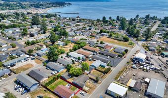 388 TANBARK Rd, Brookings, OR 97415
