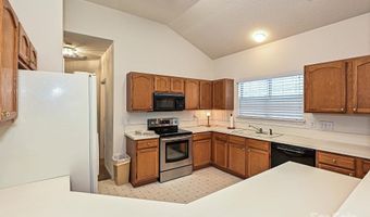 5607 Oak Dr, Charlotte, NC 28216