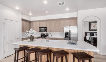 705 W QUEEN CREEK Rd 2062, Chandler, AZ 85248