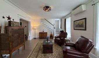 51 Broadway St, Baileyville, ME 04694