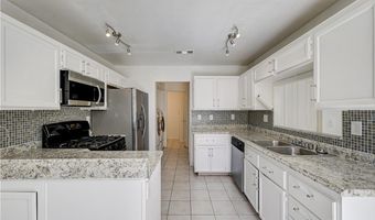 4040 Castle Cove Dr 4040, Las Vegas, NV 89108