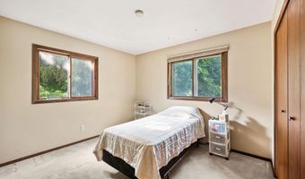 5222-5224 Piccadilly Dr, Madison, WI 53714