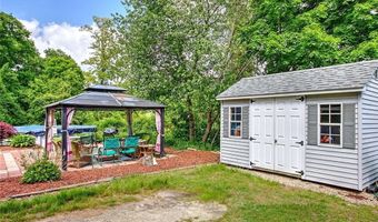 540 Greenville Rd, North Smithfield, RI 02896