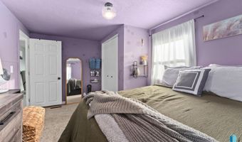 606 N 3rd St, Beresford, SD 57004