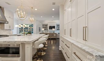 3605 Hampton Manor Dr, Charlotte, NC 28226