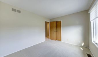 3682 Tanglewood Ct, Ann Arbor, MI 48105