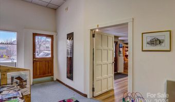 10 N Spruce St, Asheville, NC 28801