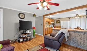 106 Meadowview Ln, Anna, OH 45302