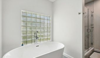 730 Mark Wesley Ln, Ballwin, MO 63021
