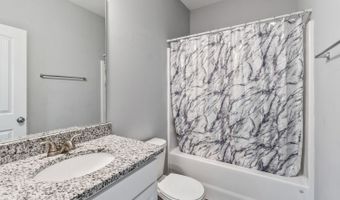 372 Highland Pointe Dr, Alto, GA 30510