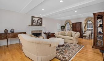 20 Bailey Blvd, East Greenwich, RI 02818