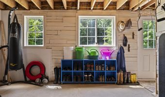11 Old County Rd, Appleton, ME 04862