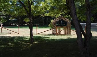 109 Suffolk Dr, North Kingstown, RI 02852