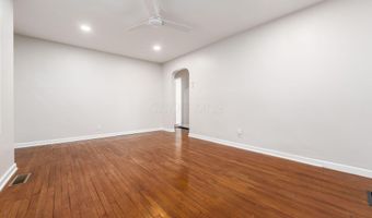 884 S Chesterfield Rd, Columbus, OH 43209