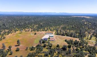 17962 Coyote Ln, Anderson, CA 96007
